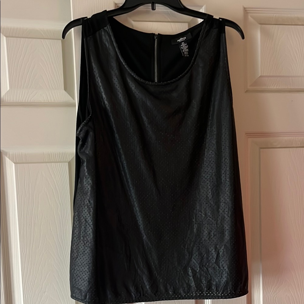 Black Sleeveless Alfani Top